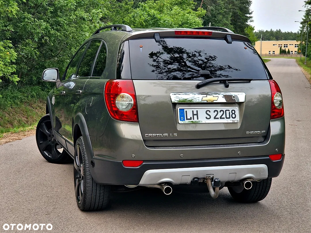 Chevrolet Captiva 2.4 2WD 7 Sitzer LS Family Edition - 17