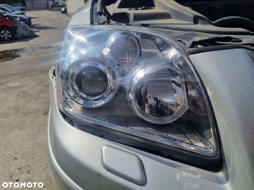 TOYOTA AVENSIS II T25 03-09 LIFT 2007 r. LAMPA PRAWY PRZÓD PP EU - 9