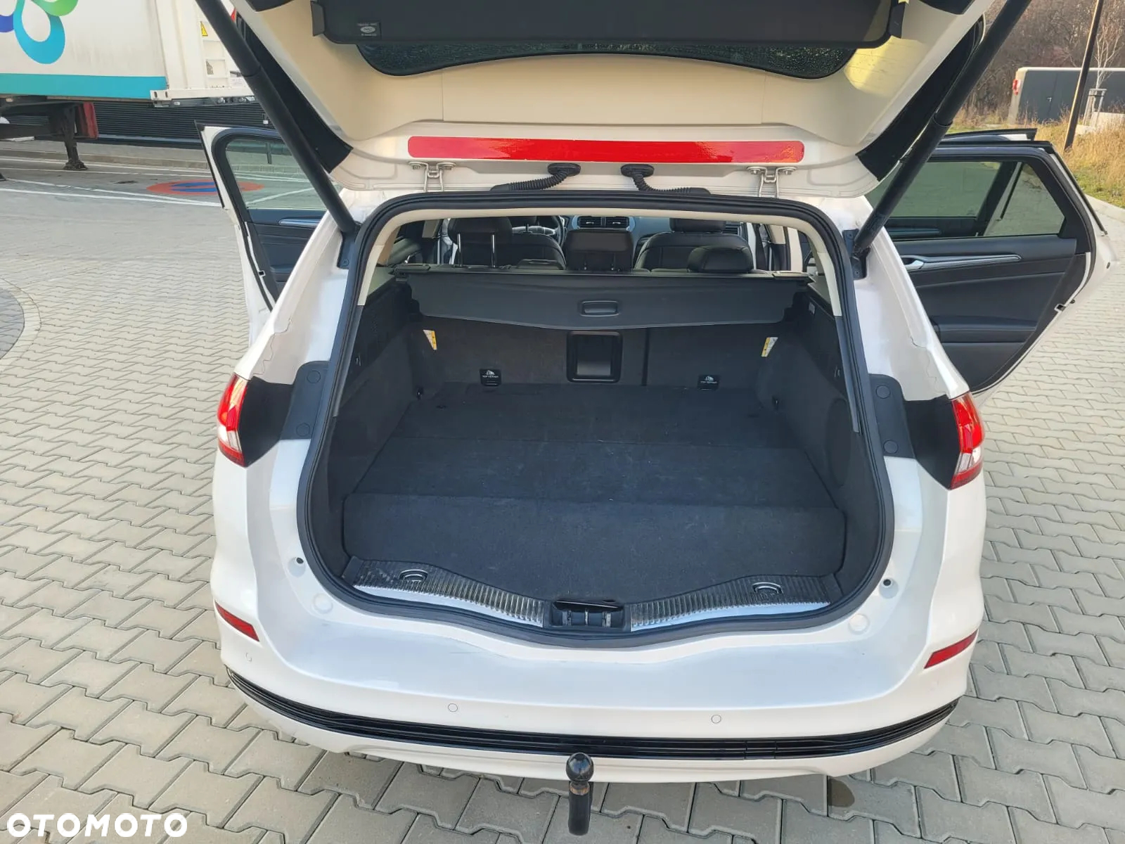 Ford Mondeo 2.0 Hybrid Titanium GPF - 32