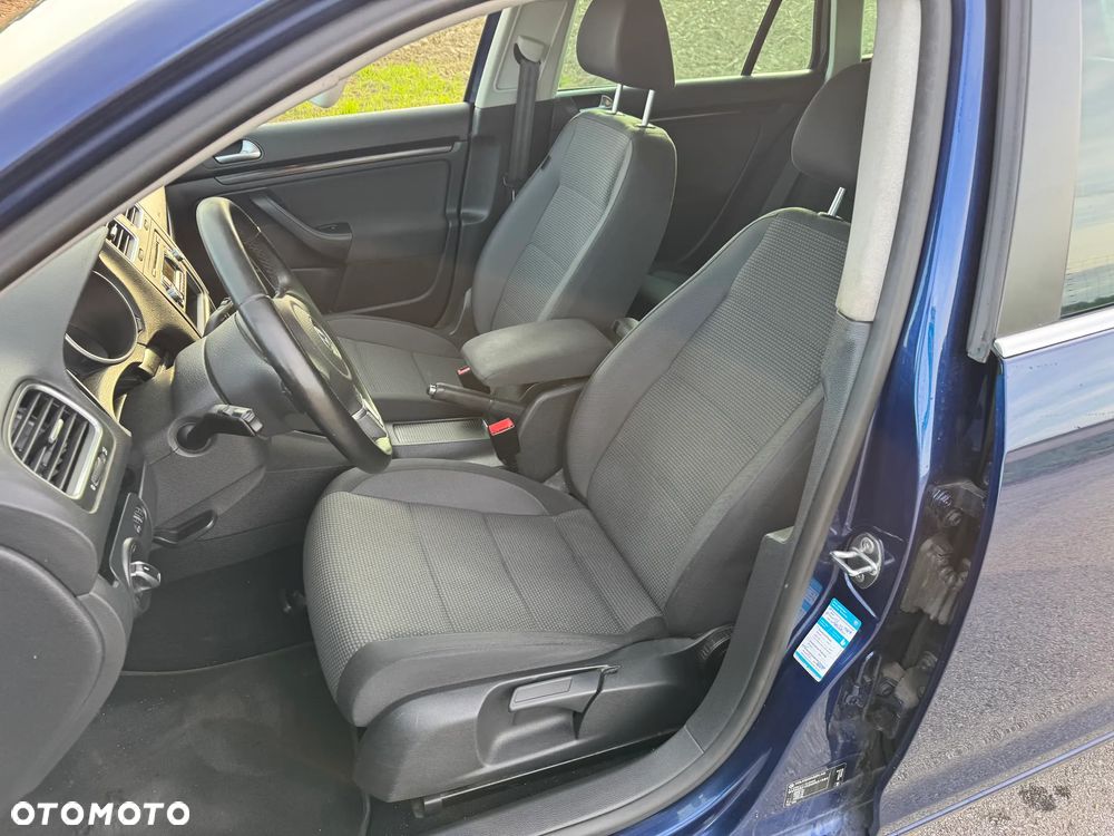Volkswagen Golf 2.0 TDI Comfortline - 13