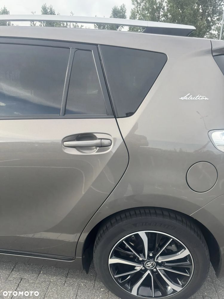 Toyota Verso 1.8 Selection 7os EU6 - 35