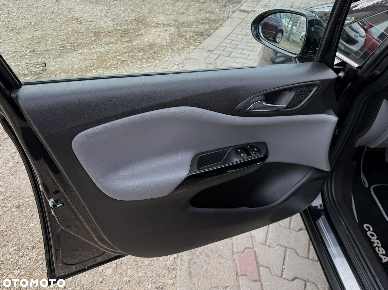 Opel Corsa 1.4 T Cosmo S&S - 15