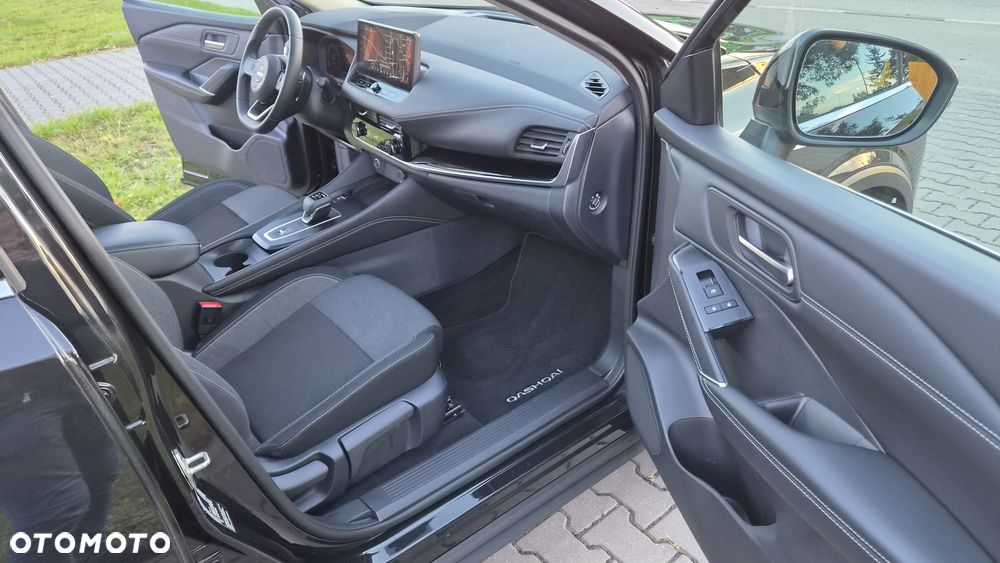 Nissan Qashqai 1.3 DIG-T Tekna DCT - 24