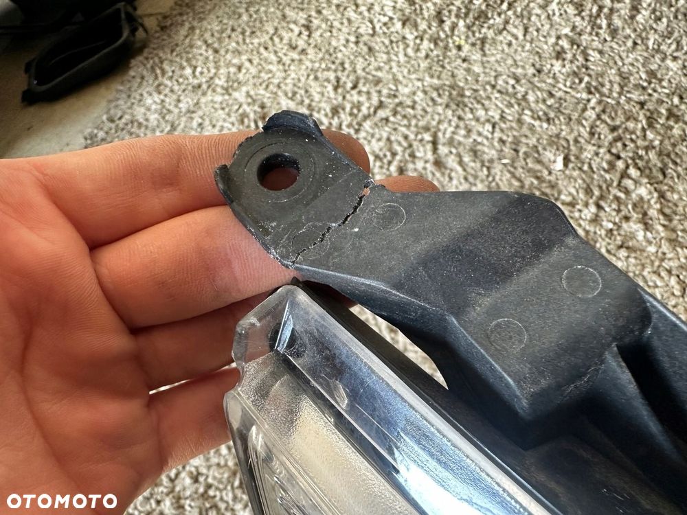 TOYOTA AVENSIS 3 II XENON 08-12 LAMPA PRAWA H279HR-AE - 13