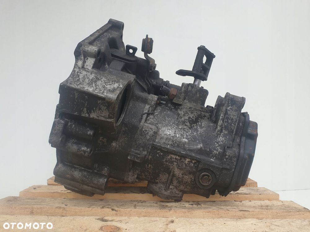 VW Transporter T4 2.4 D SKRZYNIA BIEGÓW ARL manualna MANUAL - 5