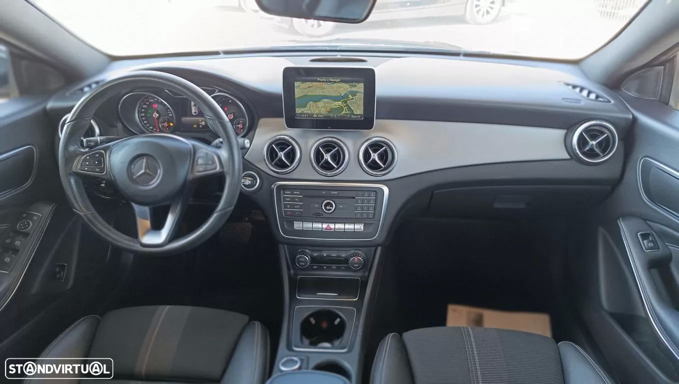 Mercedes-Benz CLA 220 d Aut. - 13