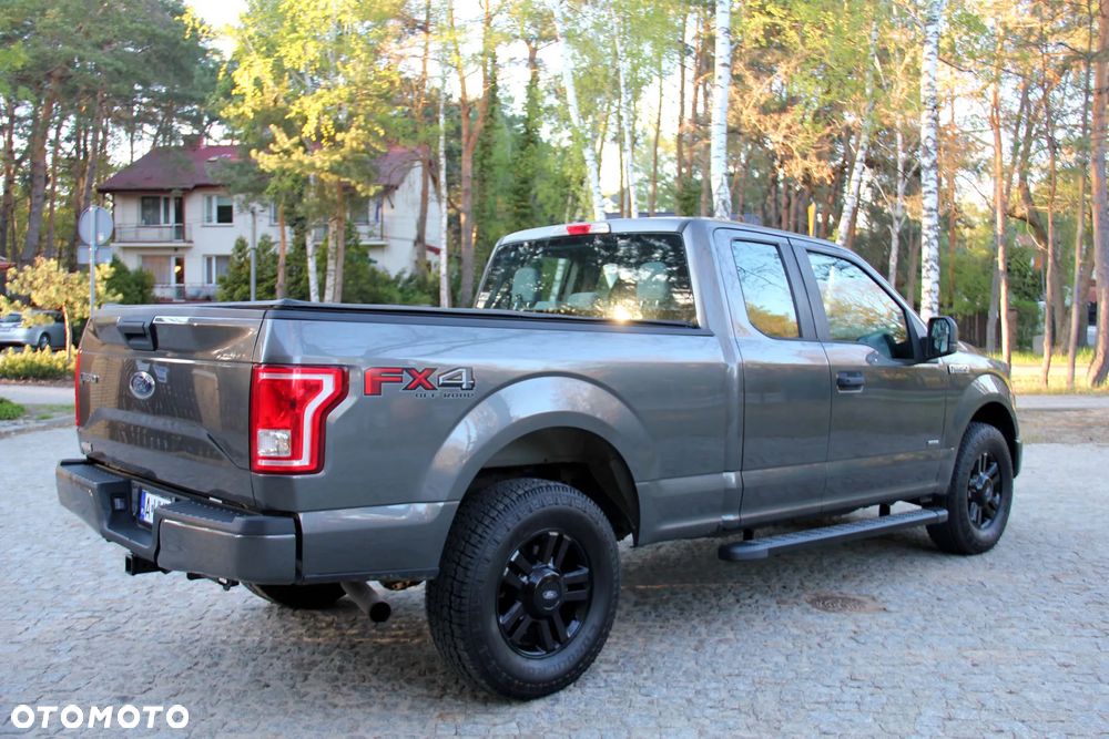 Ford F150 - 4
