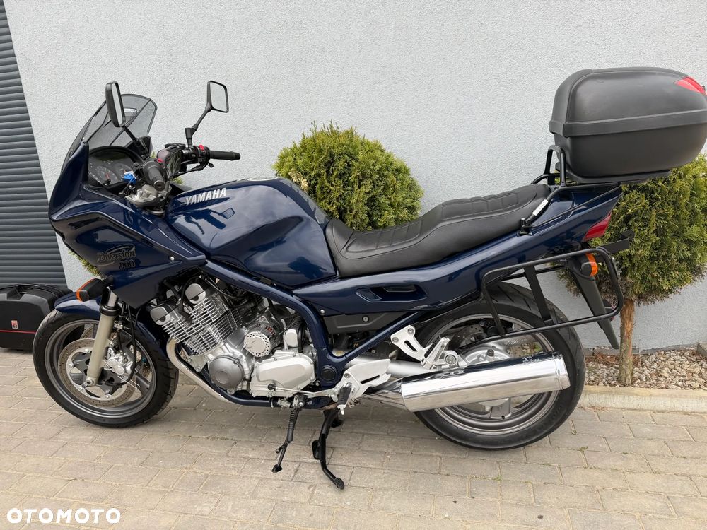 Yamaha XJ - 6