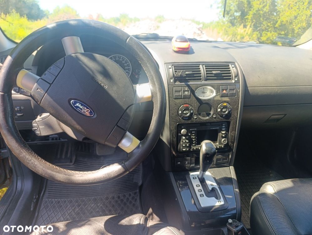 Ford Mondeo - 7