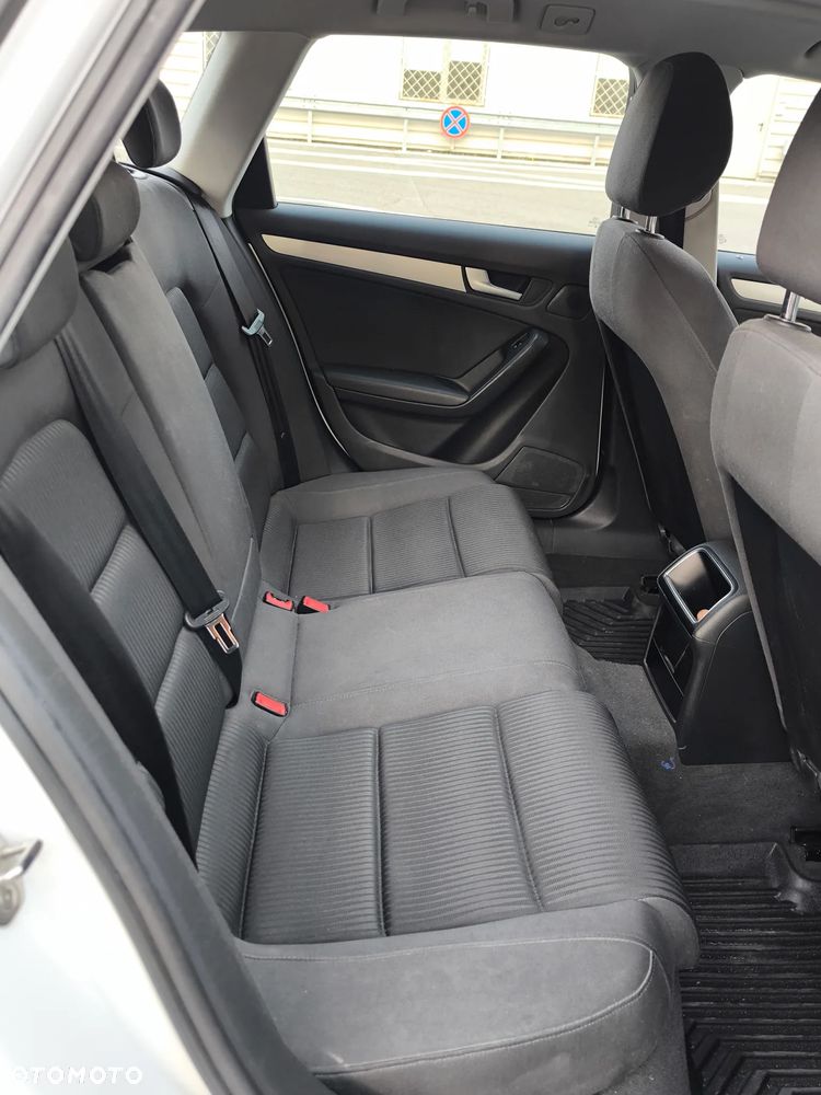 Audi A4 Avant 2.0 TDI - 11
