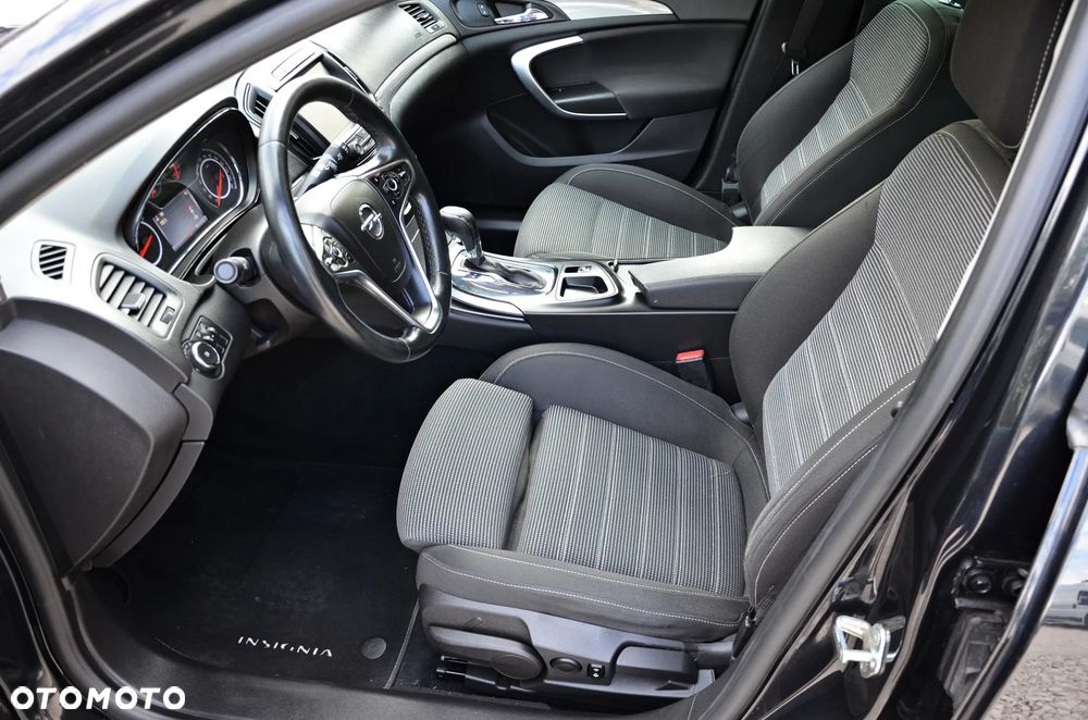 Opel Insignia - 28