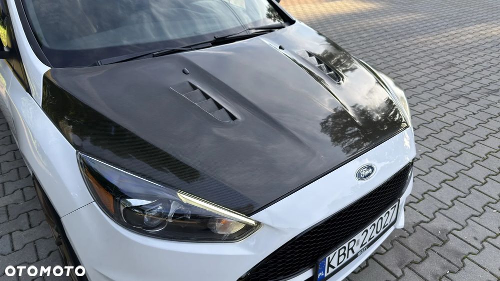Ford Focus 2.0 EcoBoost ST - 8