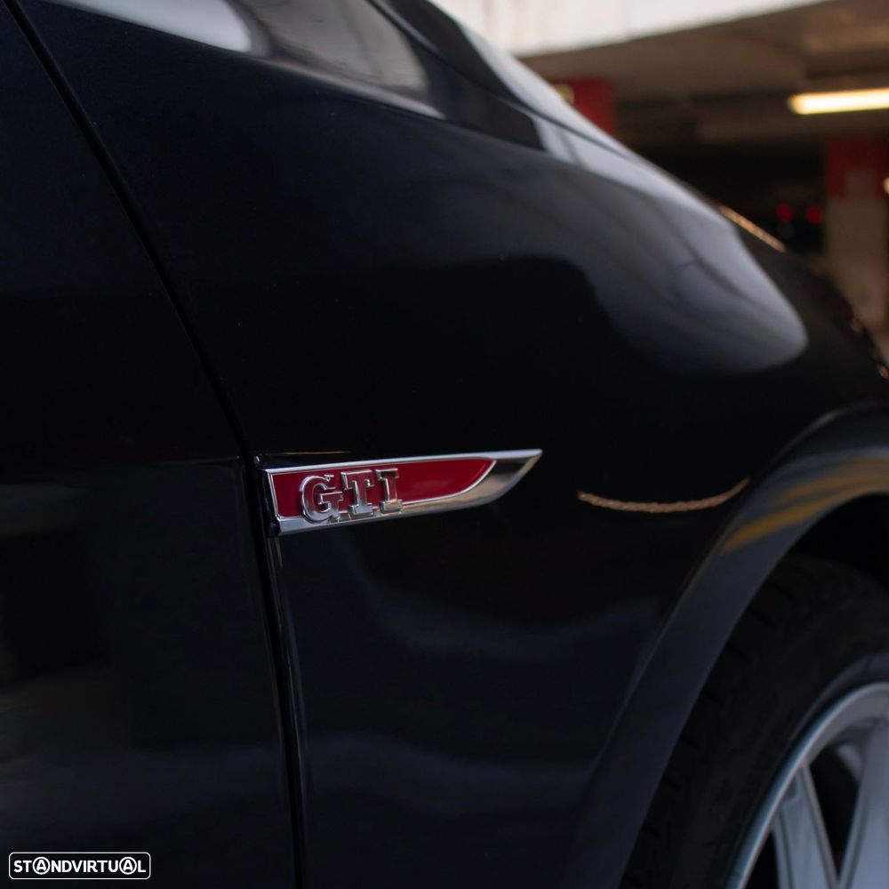 VW Golf GTI Performance BlueMotion DSG - 16