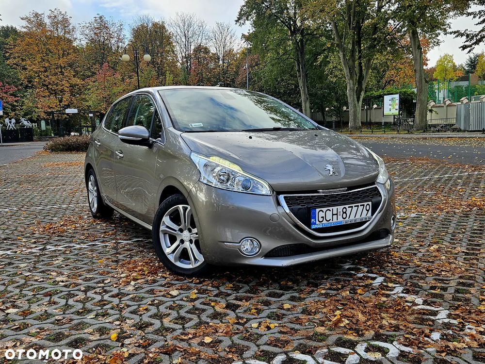Peugeot 208 - 15