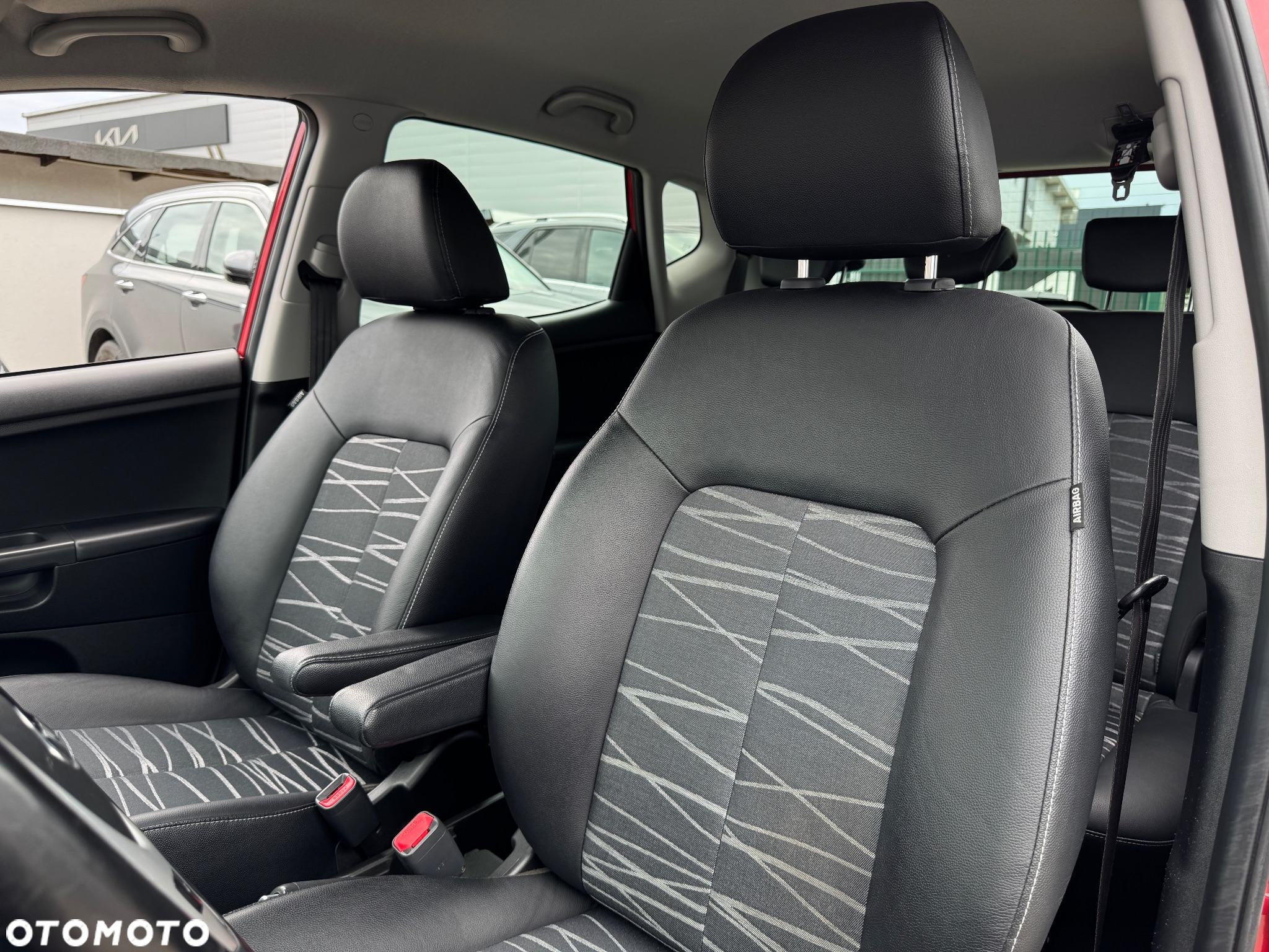 Kia Venga 1.6 Business Line - 10