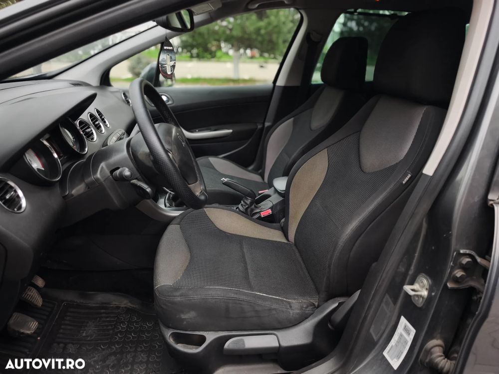 Peugeot 308 1.6HDi Confort Pack - 9