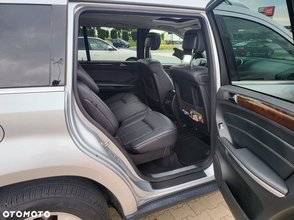 Mercedes-Benz GL 450 - 31