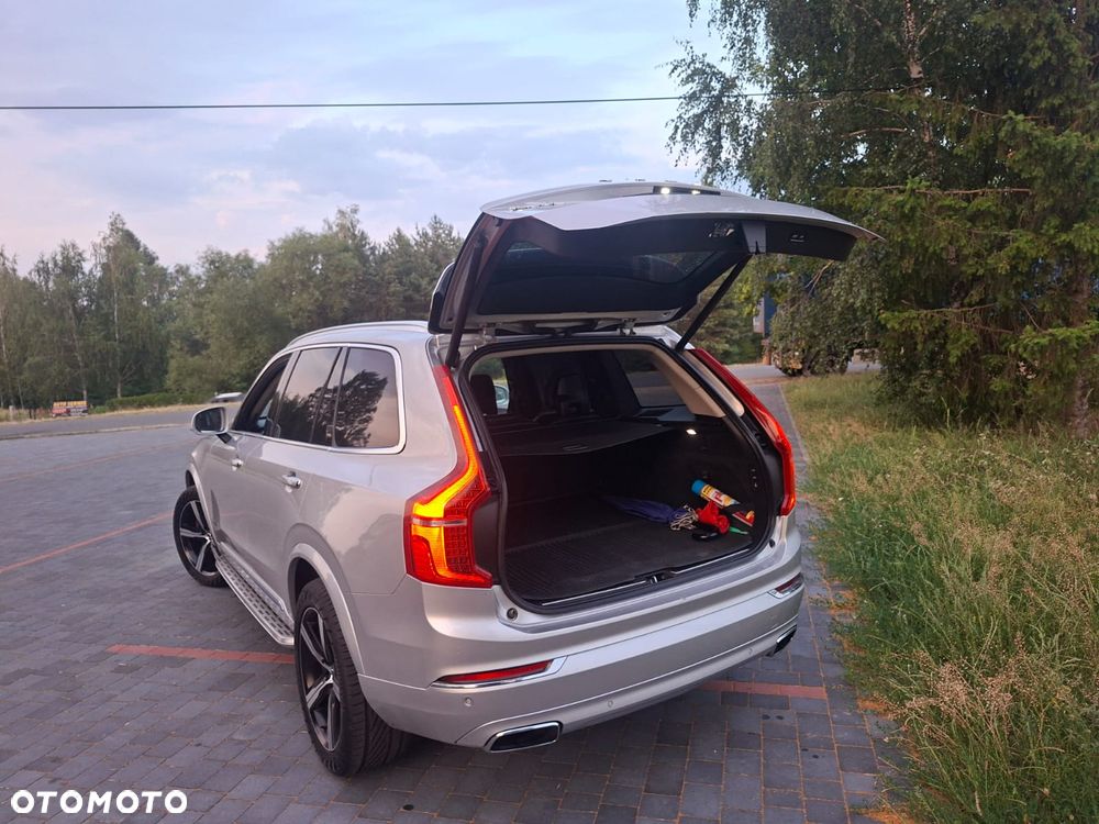Volvo XC 90 - 8