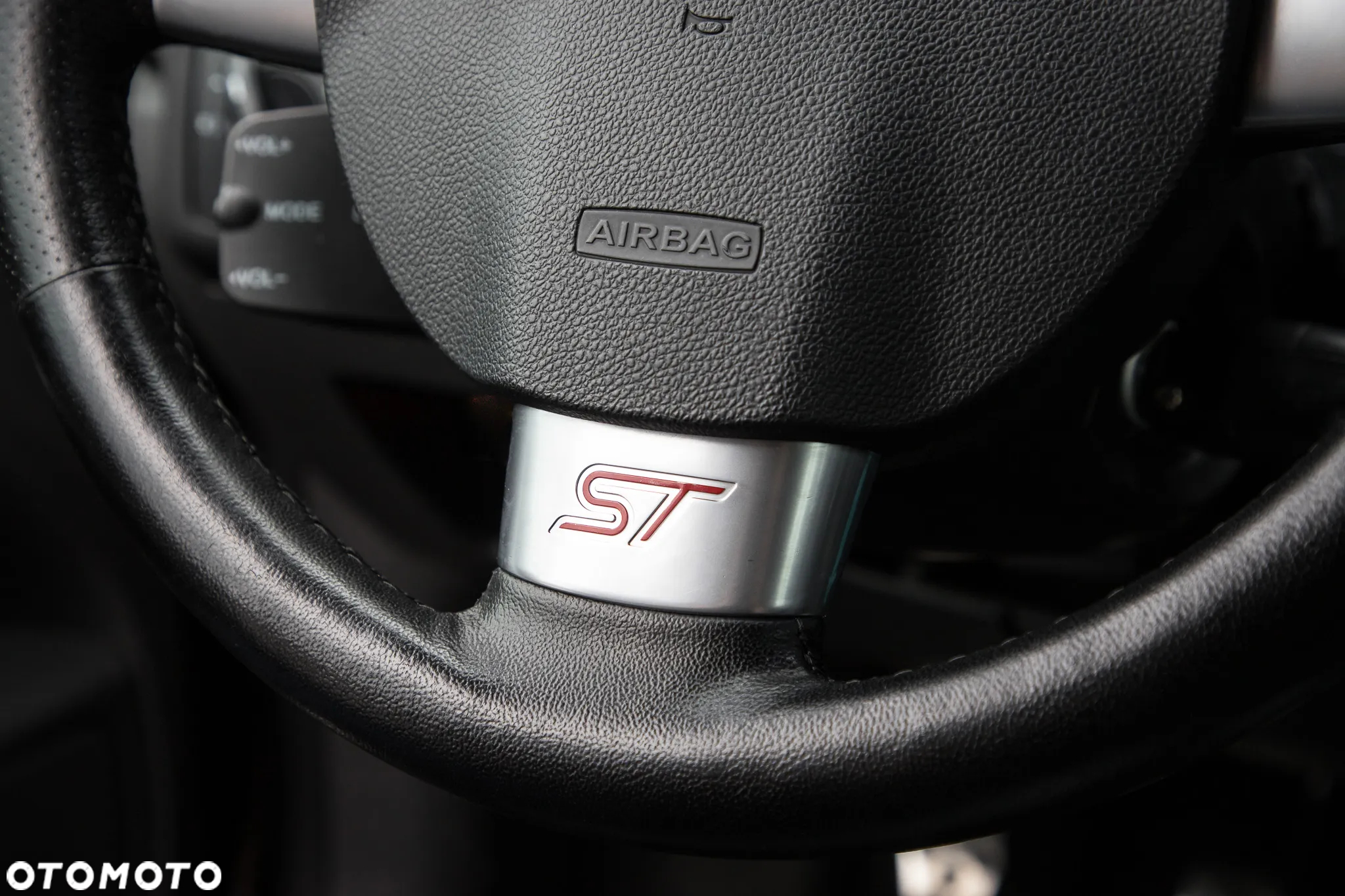 Ford Focus 2.5 ST - 27