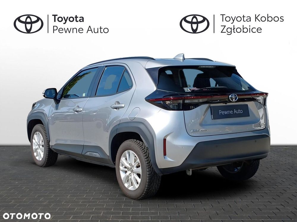 Toyota Yaris Cross Hybrid 1.5 Comfort 4x4 - 6