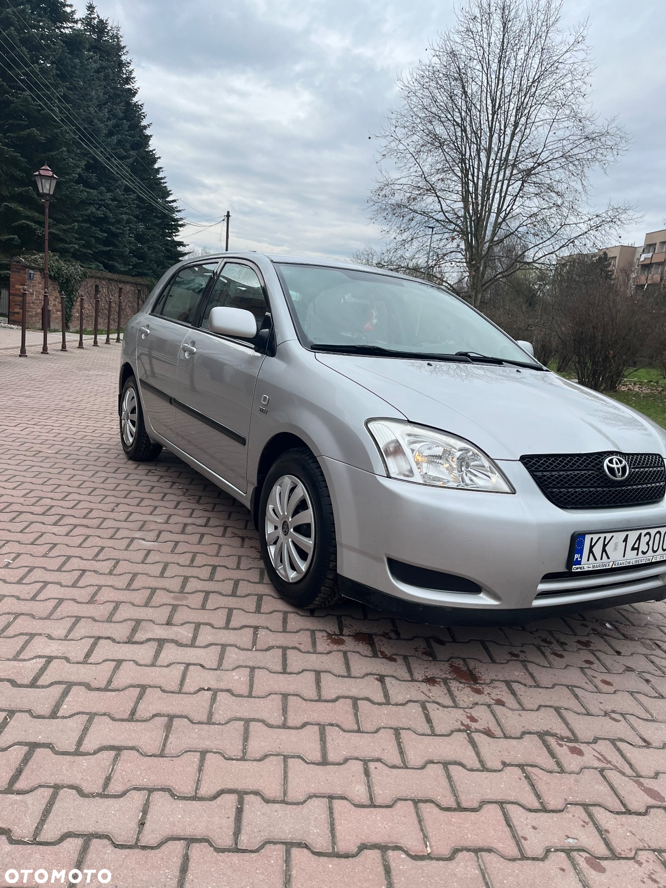 Toyota Corolla 1.4 VVT-i Dynamic - 3