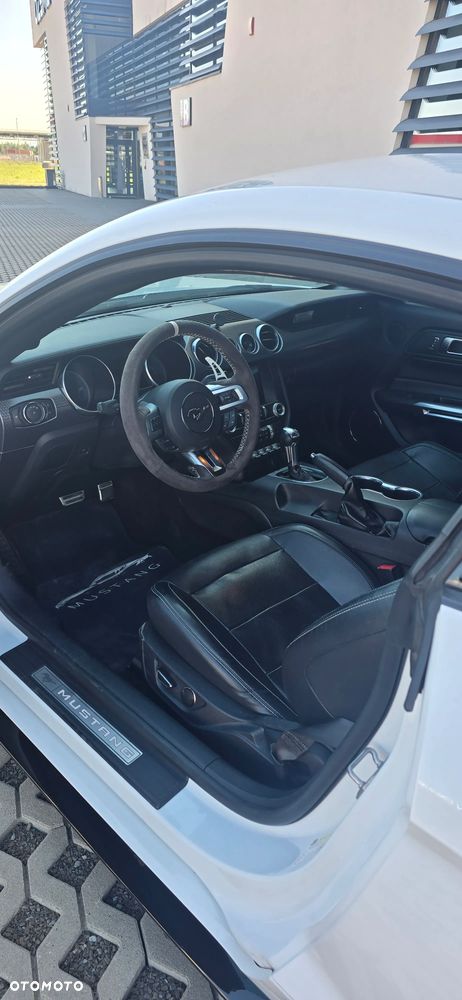 Ford Mustang - 14