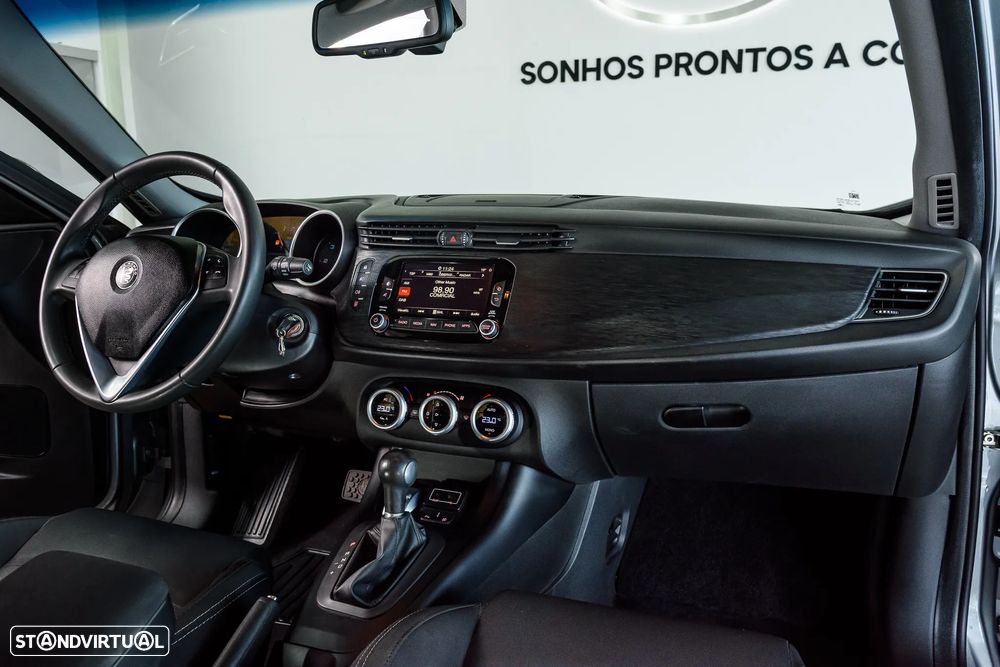 Alfa Romeo Giulietta - 12