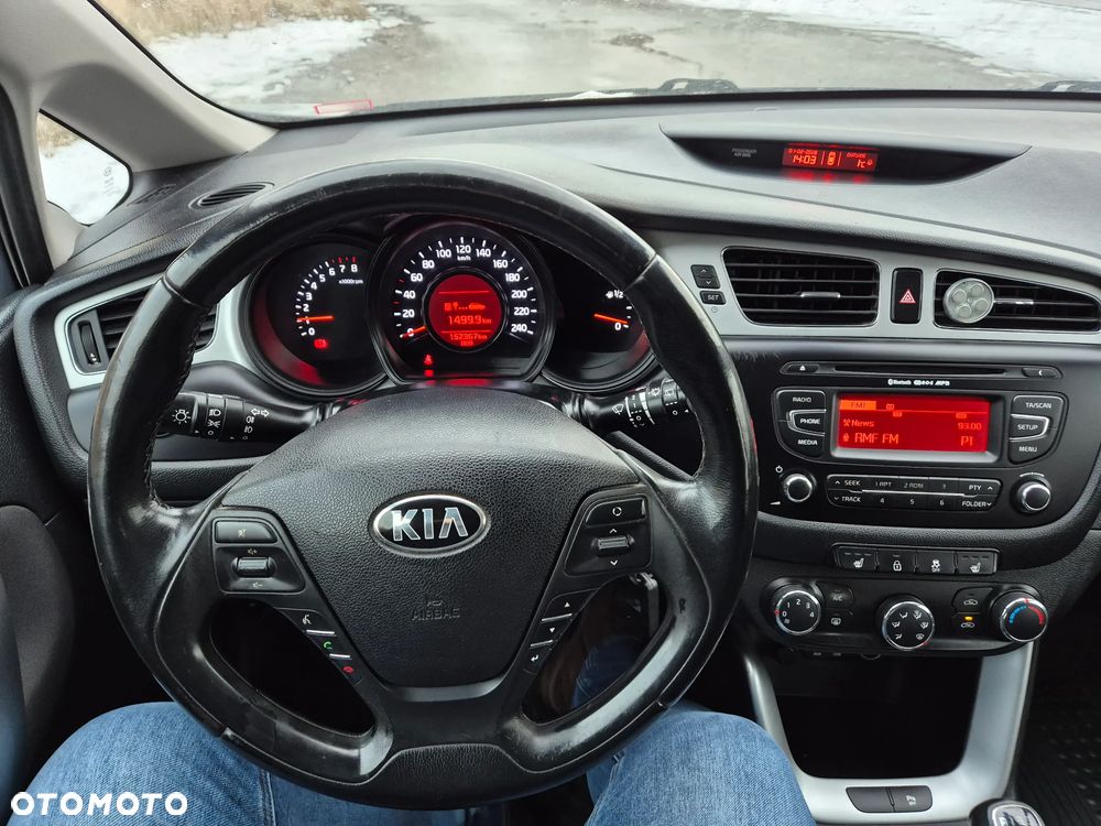 Kia Ceed 1.6 GDI Fifa World Cup Edition - 16