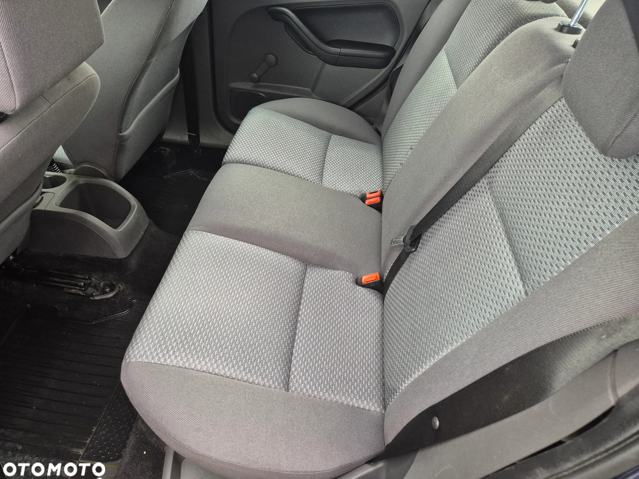 Ford Focus 1.4 16V Connection - 26