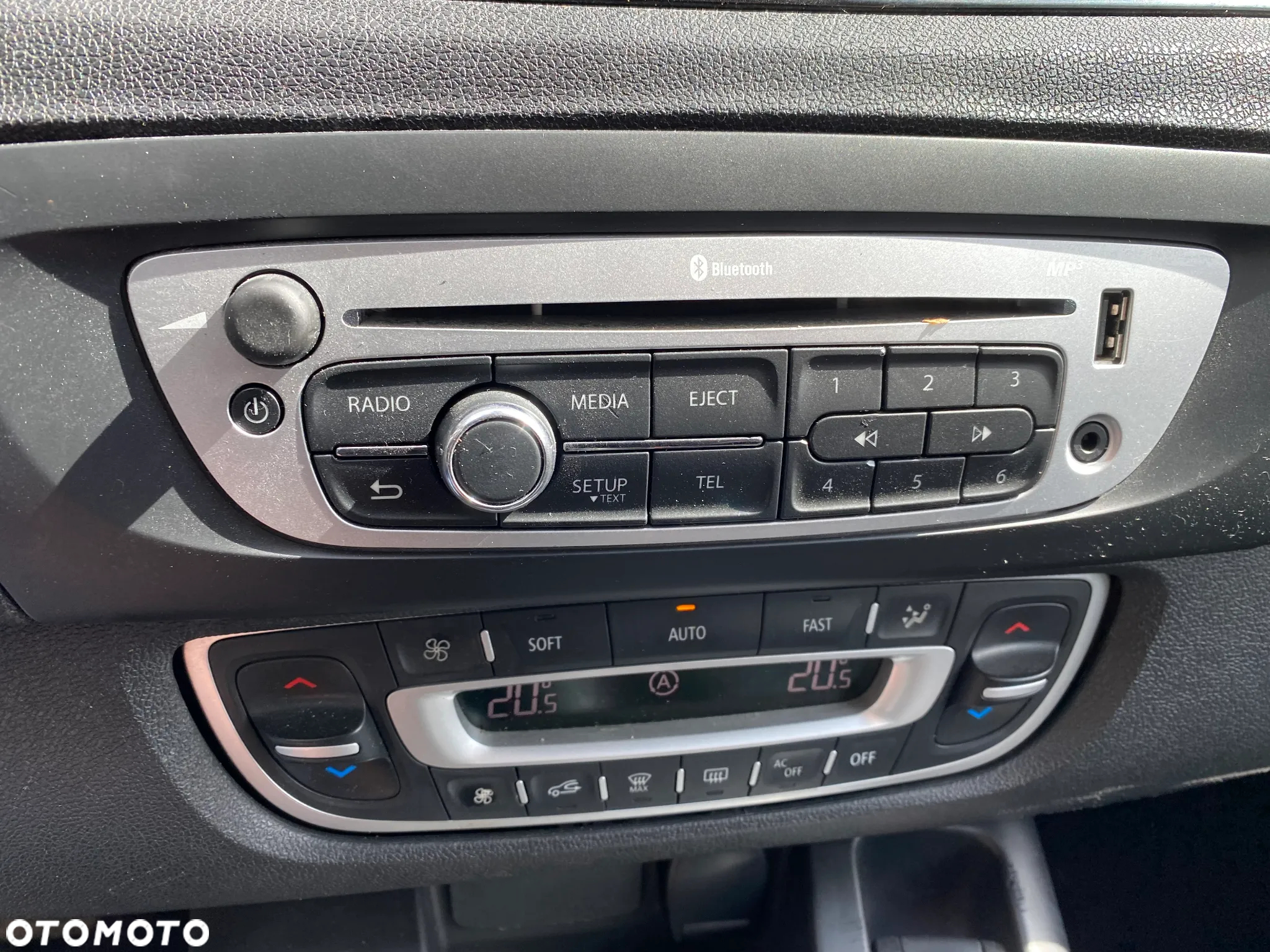Renault Scenic 1.5 dCi Dynamique - 22
