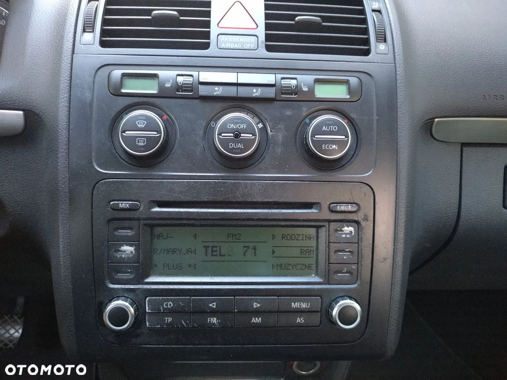 Volkswagen Touran 2.0 TDI DPF Highline - 10