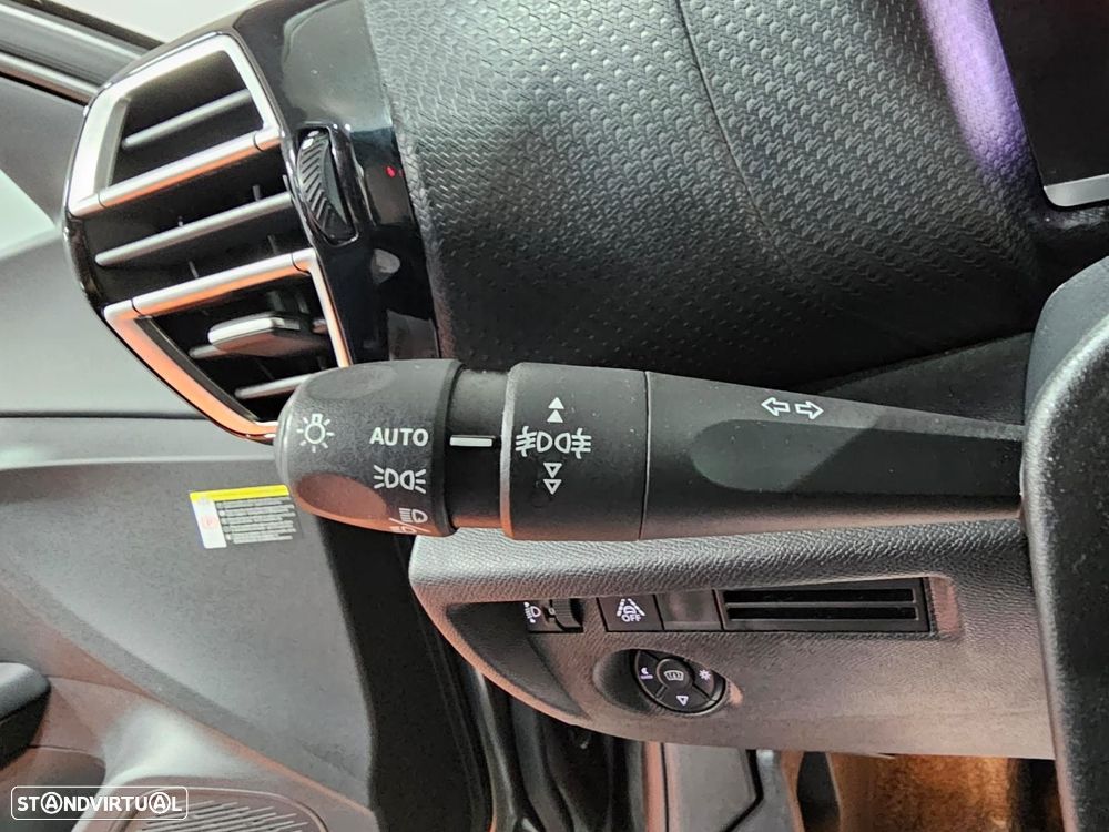 Citroën C4 BlueHDi 130 Stop&Start EAT8 FEEL PACK - 17