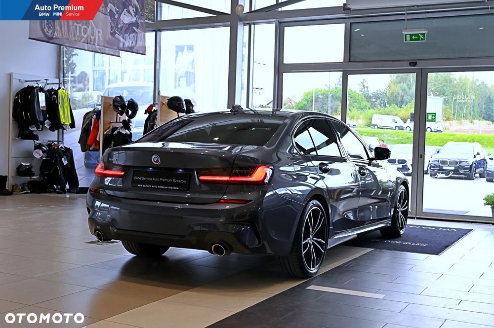 BMW Seria 3 320d xDrive M Sport sport - 19