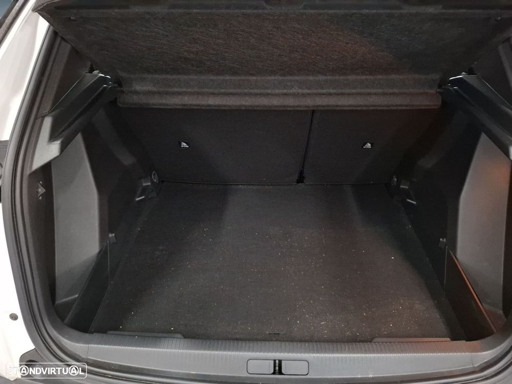 Peugeot 2008 1.2 PureTech Allure - 24