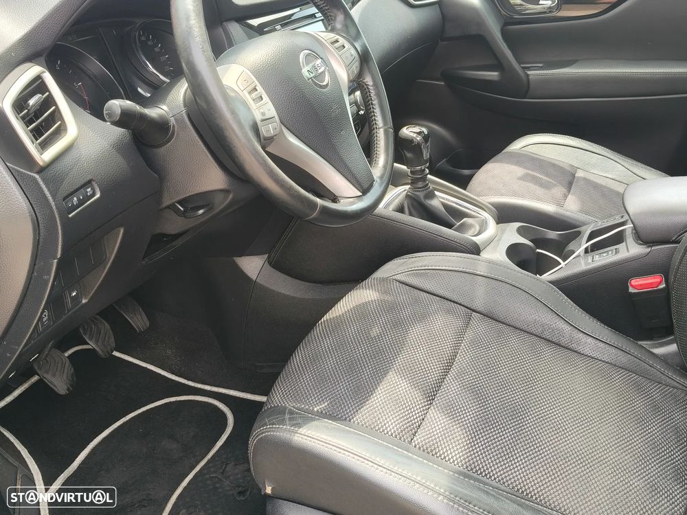 Nissan Qashqai 1.6 dCi TEKNA+ - 6