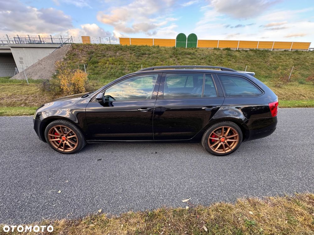 Skoda Octavia 2.0 TDI RS DSG - 31