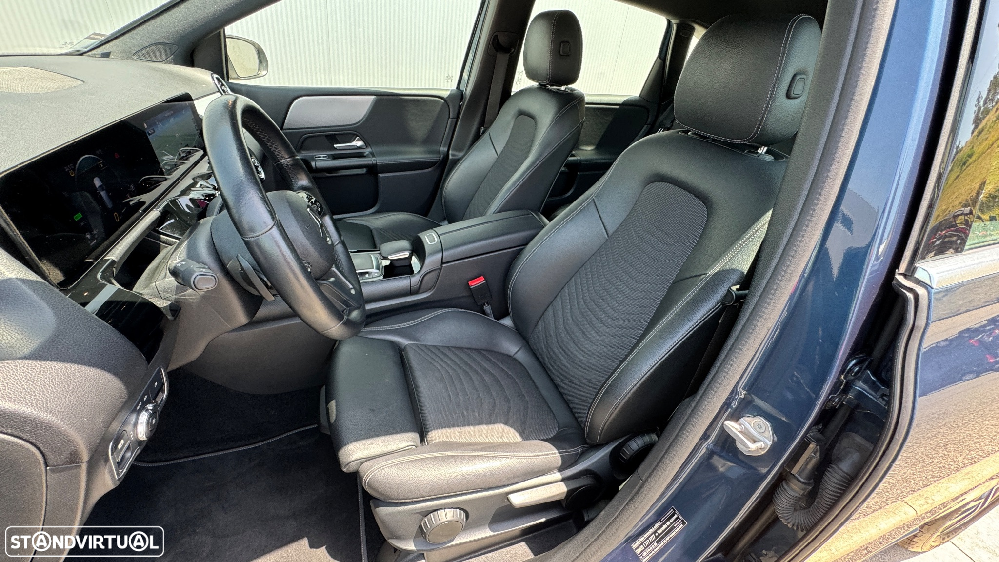 Mercedes-Benz B 250 e Style Plus - 33