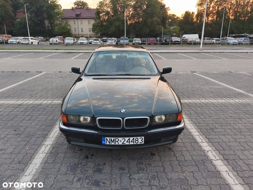 BMW Seria 7 730iL - 7