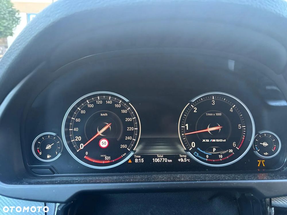 BMW X5 M M50d - 16