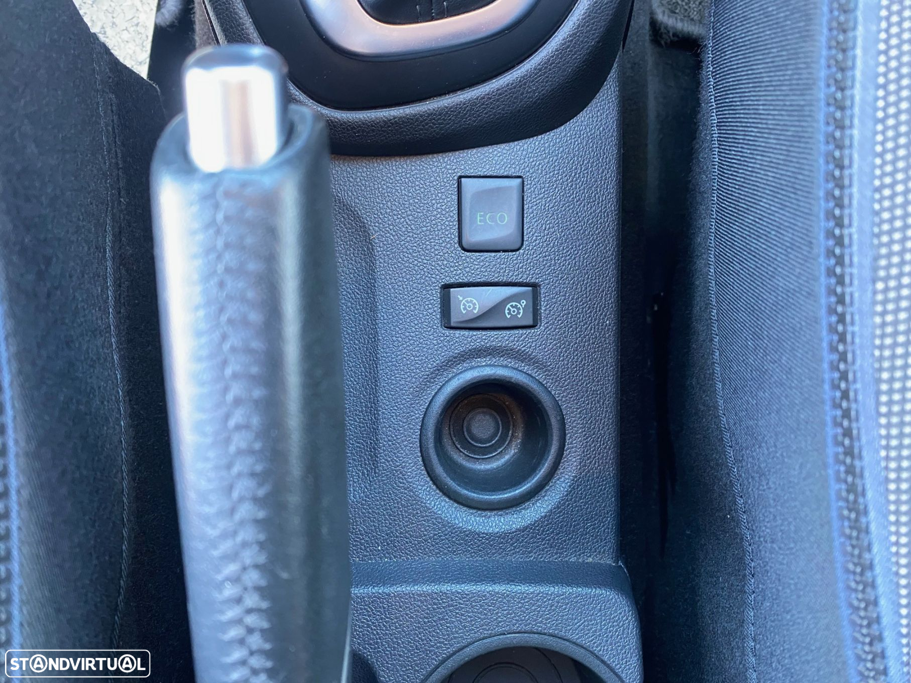 Renault Captur - 24