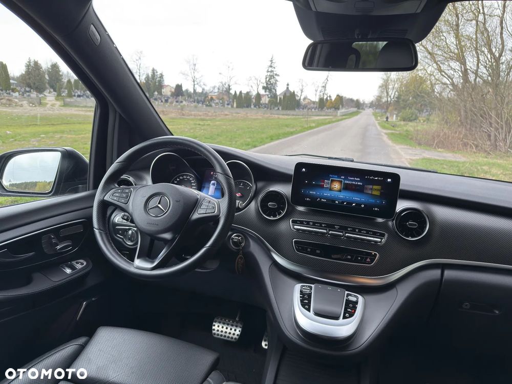 Mercedes-Benz Klasa V 300 d kompakt 4Matic 9G-TRONIC Style - 12