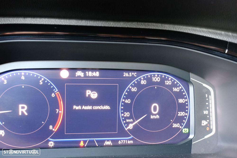 VW T-Roc 1.5 TSI Black Style DSG - 18