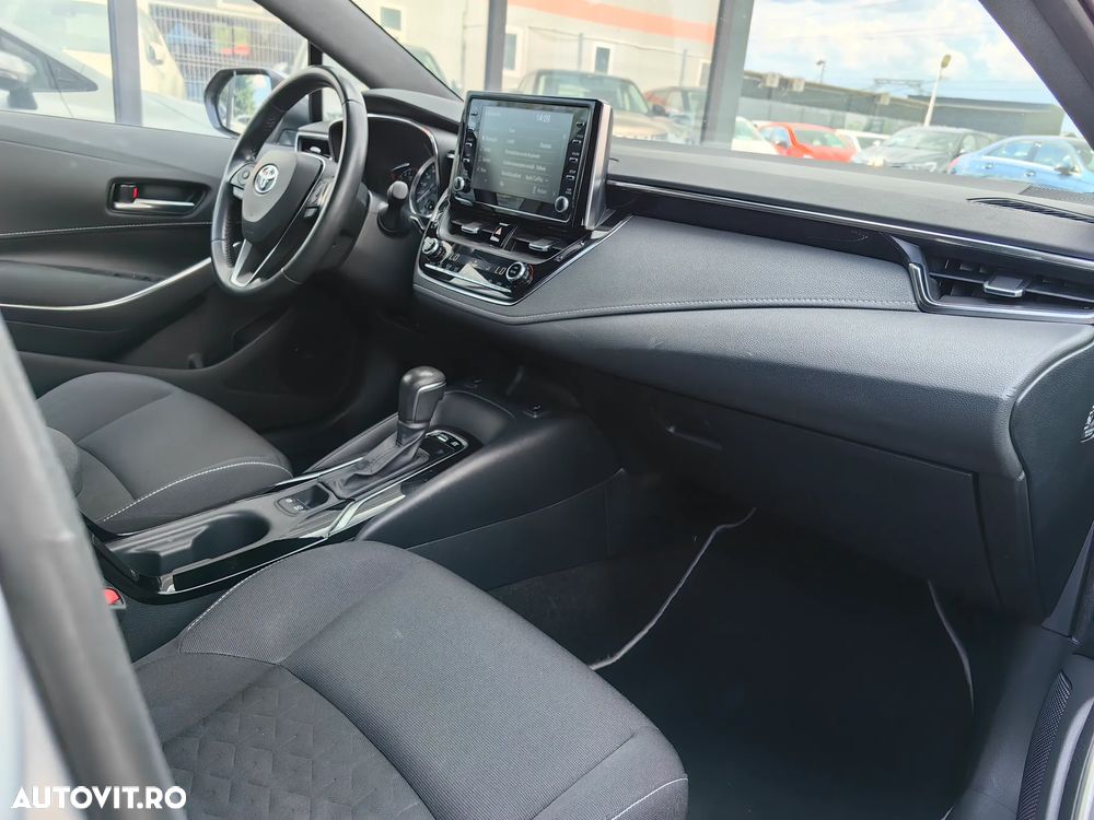 Toyota Corolla 1.8 Business Edition - 19