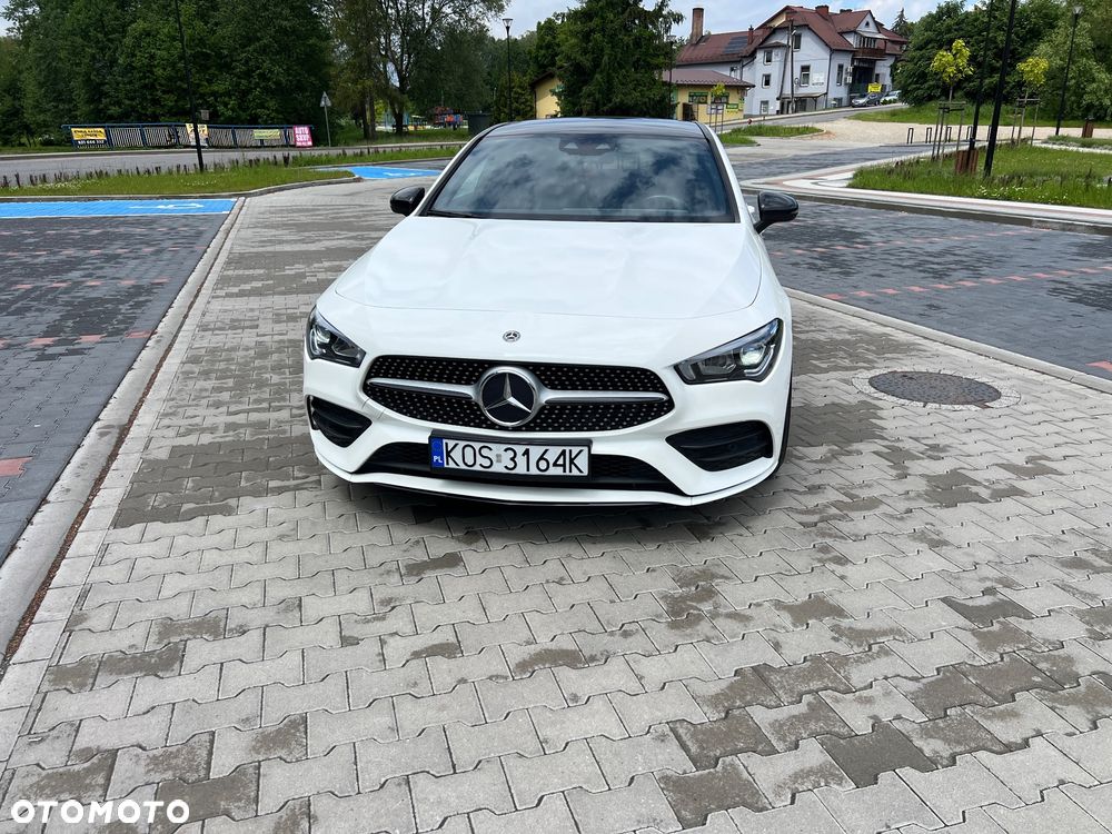 Mercedes-Benz CLA 180 7G-DCT AMG Line - 4