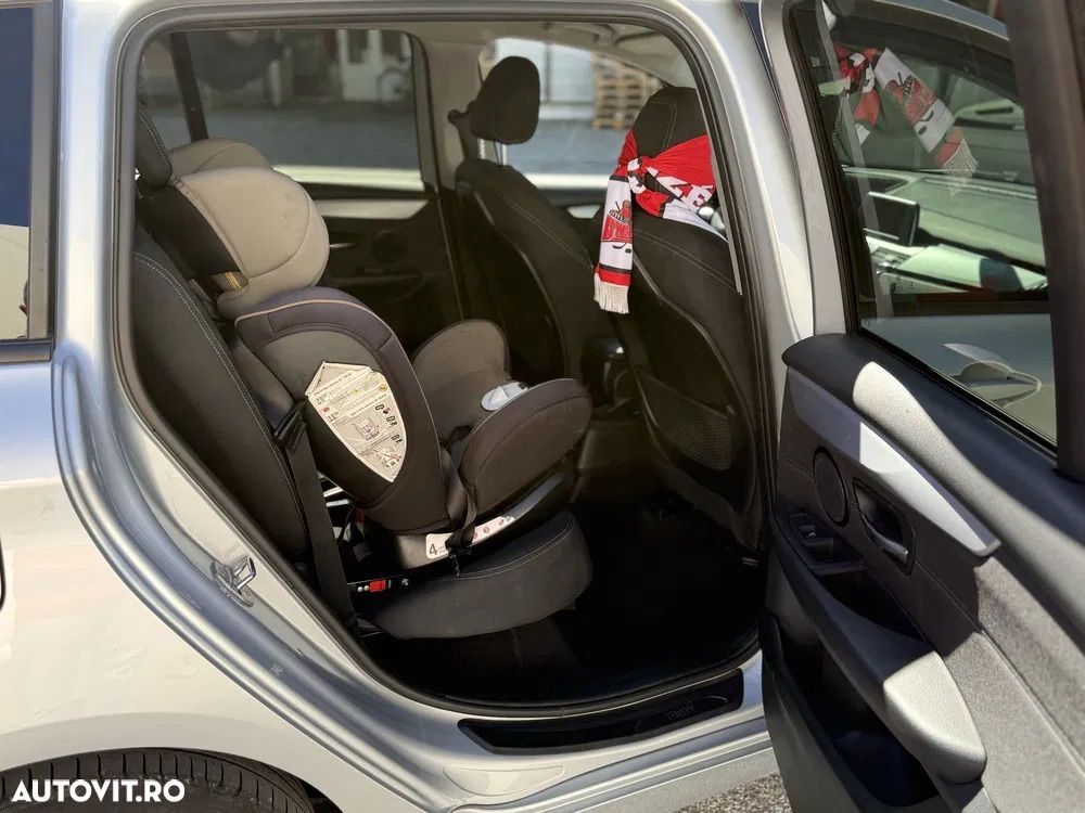 BMW Seria 2 218d Gran Tourer Sport-Aut. - 6