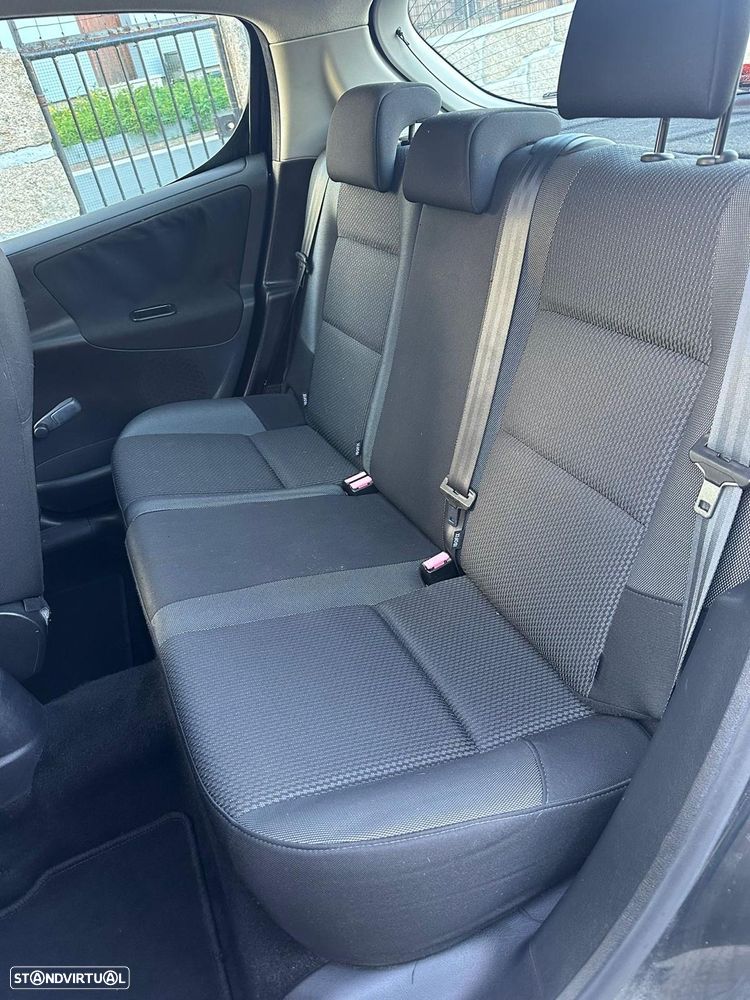 Peugeot 207 1.4 16V Active - 12