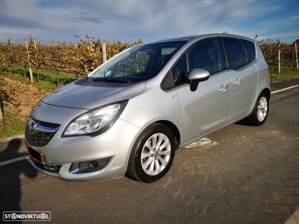 Usado Opel Meriva 2015 - 8 500 EUR, 180 000 km - Standvirtual.com