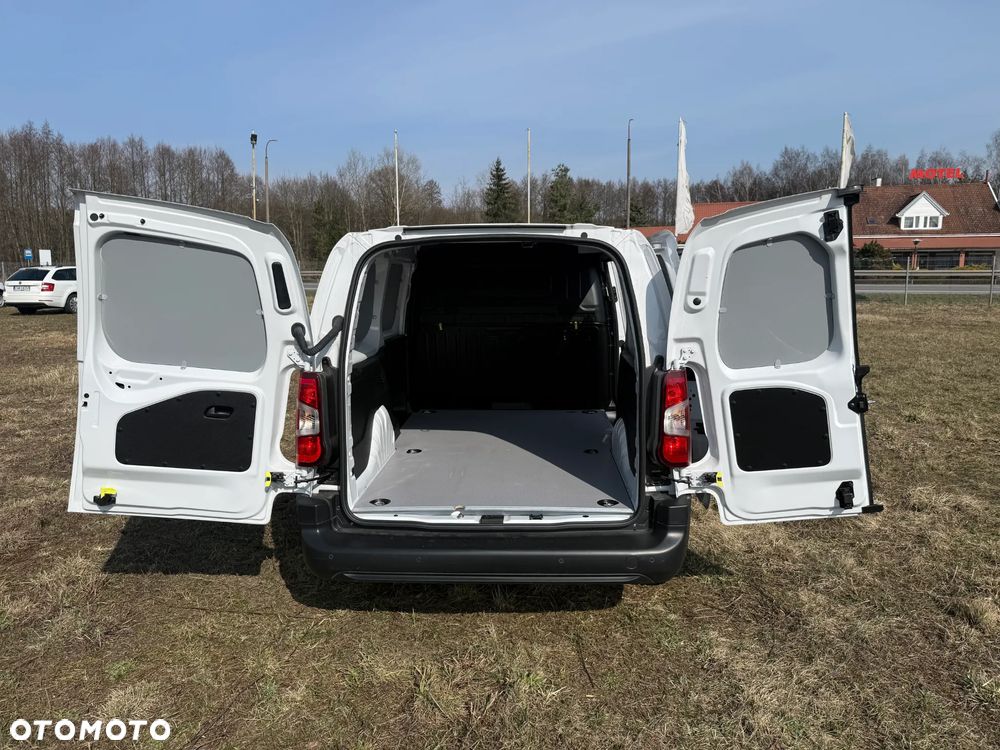 Toyota Proace City - 11