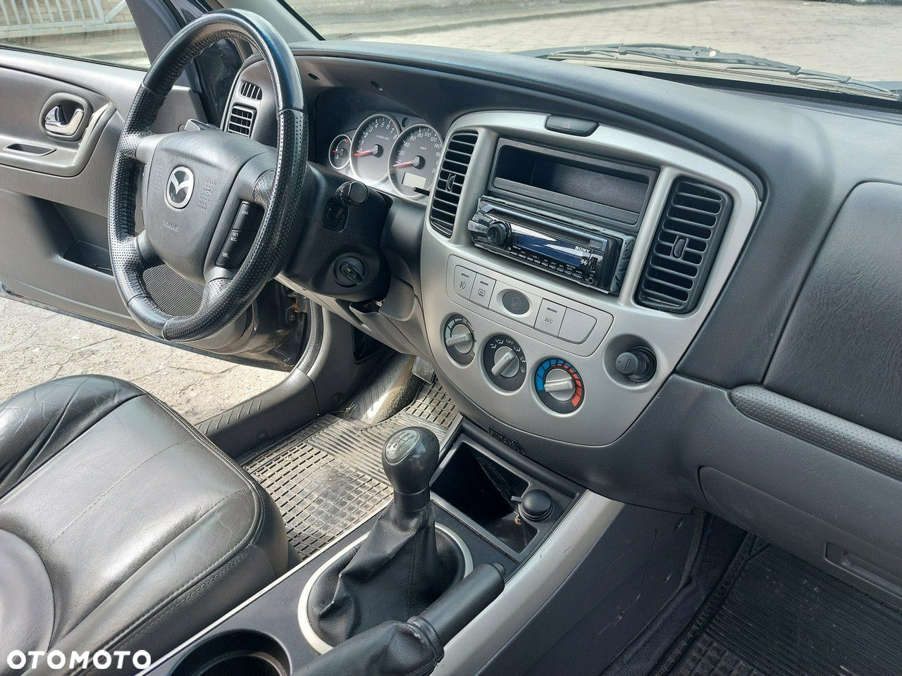 Mazda Tribute - 15