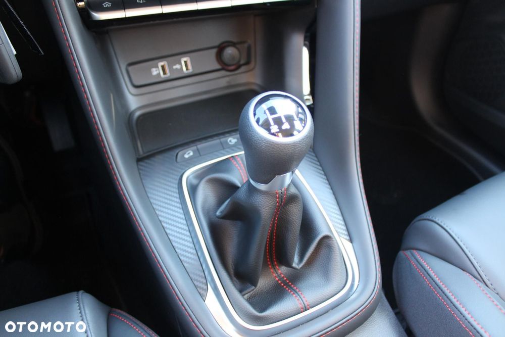 MG ZS - 15